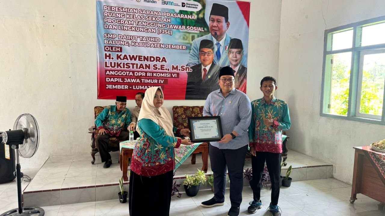 Amanat Prabowo, Kawendra Lukistian Resmikan Ruang Kelas Baru Untuk Pemerataan Akses Pendidikan di Jember