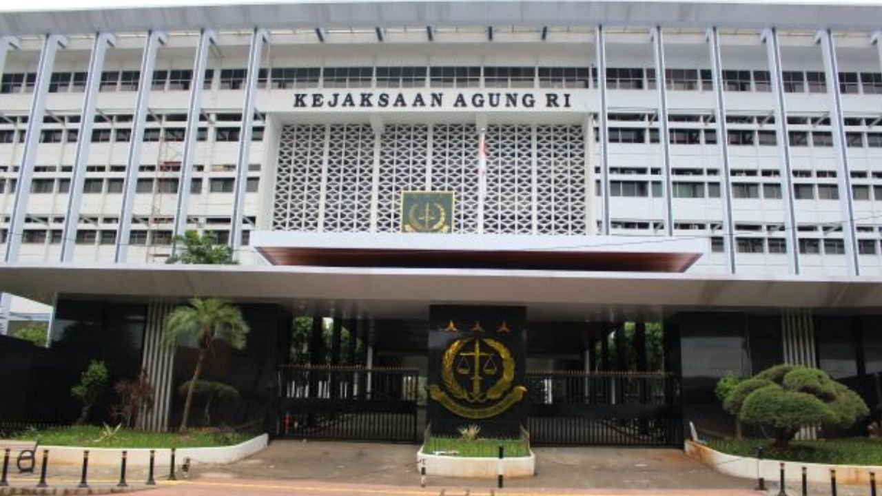 Kejagung Lelang 12 Kendaraan Mewah Doni Salma