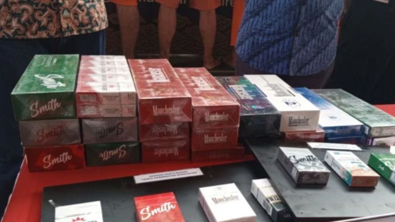 Konsumen Rokok Ilegal Bisa Dipenjara 5 Tahun, Bea Cukai Jabar Ingatkan Bahayanya