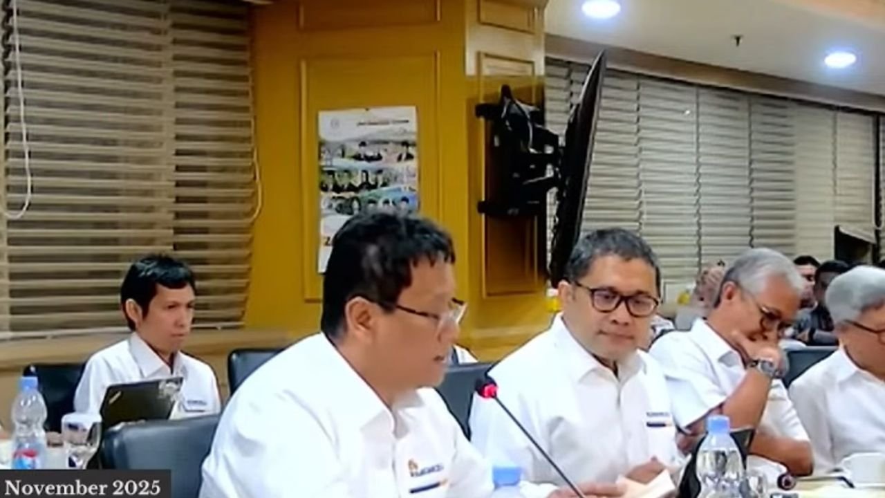 Purbaya Kaji Tarif Cukai Khusus untuk Berantas Rokok Ilegal