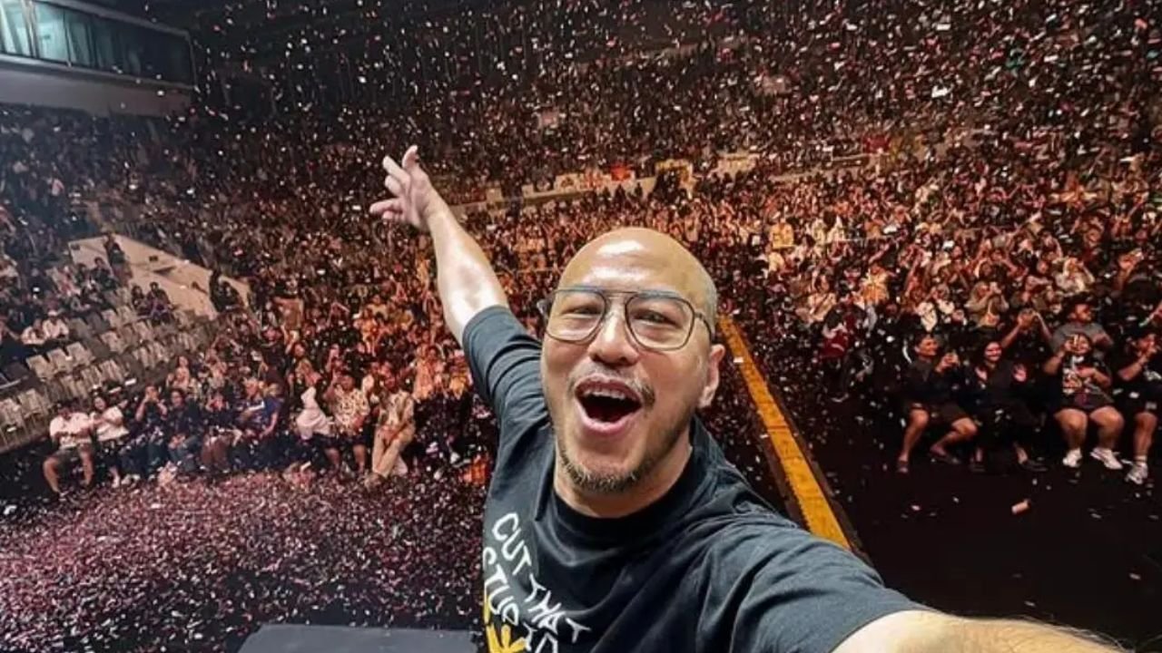 Komika Pandji Pragiwaksono Dijatuhi Sanksi Adat 96 Ekor Ternak dan Rp 2 Miliar