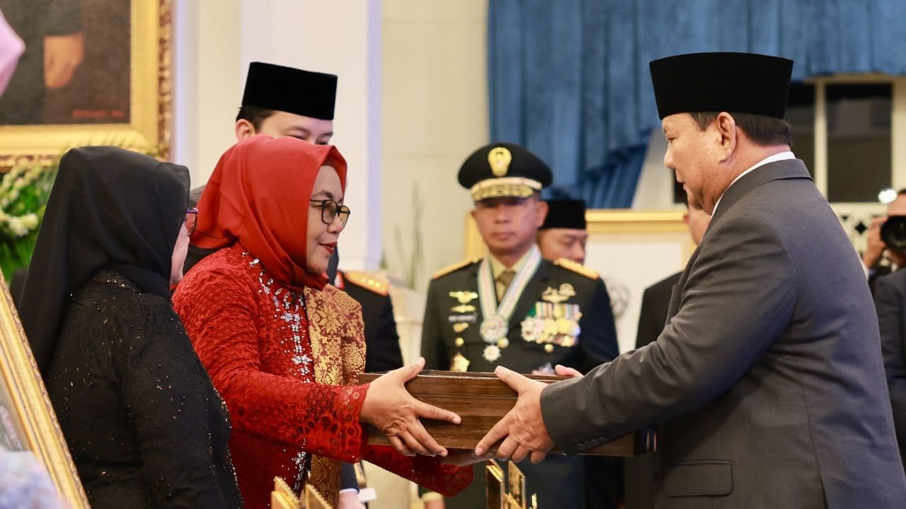 Haru Keluarga Marsinah, Ucapkan Terima Kasih kepada Prabowo atas Gelar Pahlawan Nasional