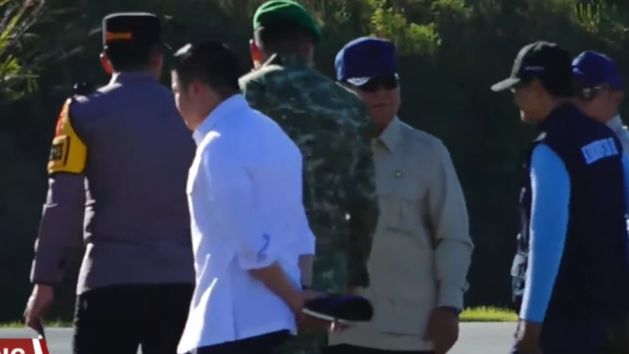 Prabowo Tinjau Korban Bencana di Tapanuli Tengah, Janji Segera Atasi Kesulitan