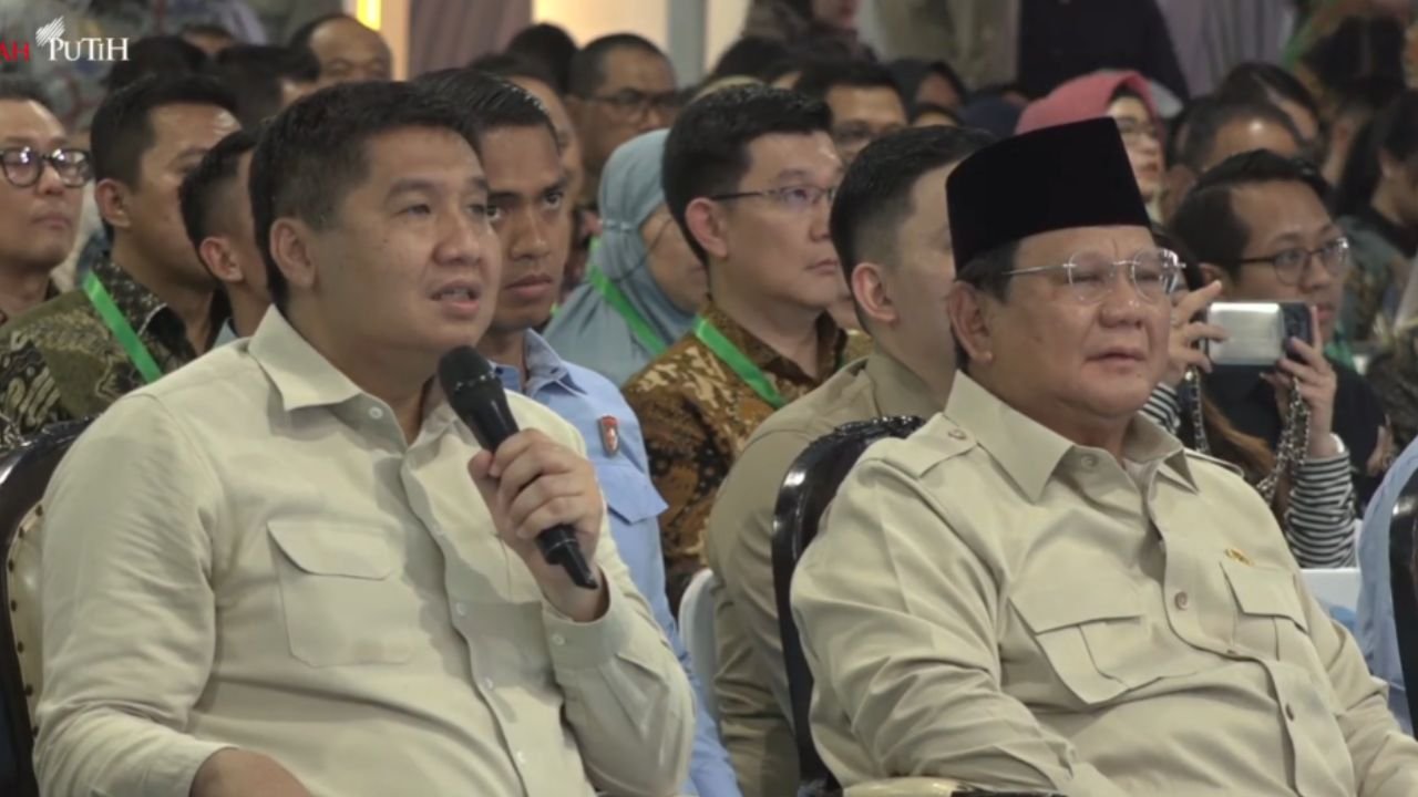 Prabowo Serahkan Kunci Rumah Subsidi, Akad Massal 50.030 KPR FLPP Digelar Serentak di 33 Provinsi