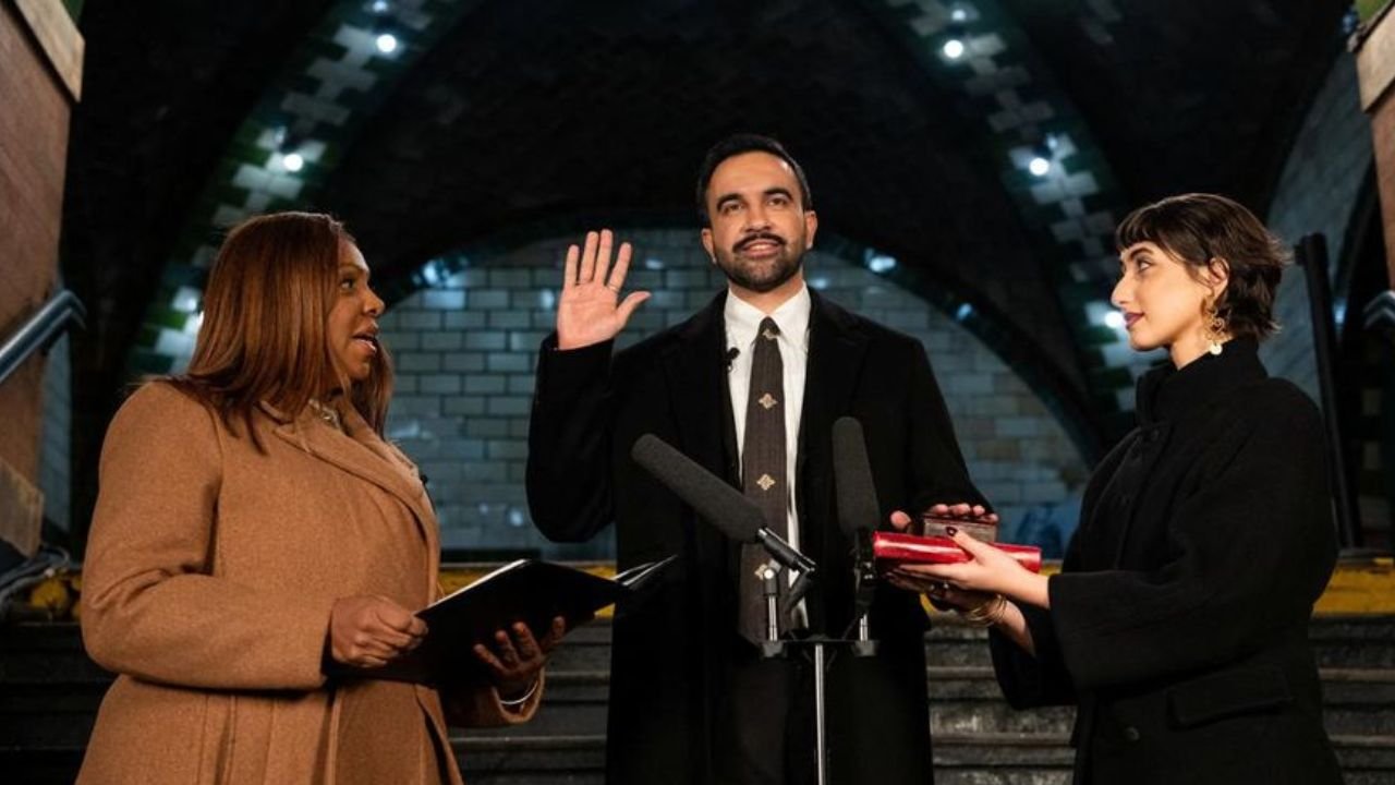 Zohran Mamdani Dilantik Jadi Wali Kota New York, Sumpah di Atas Alquran