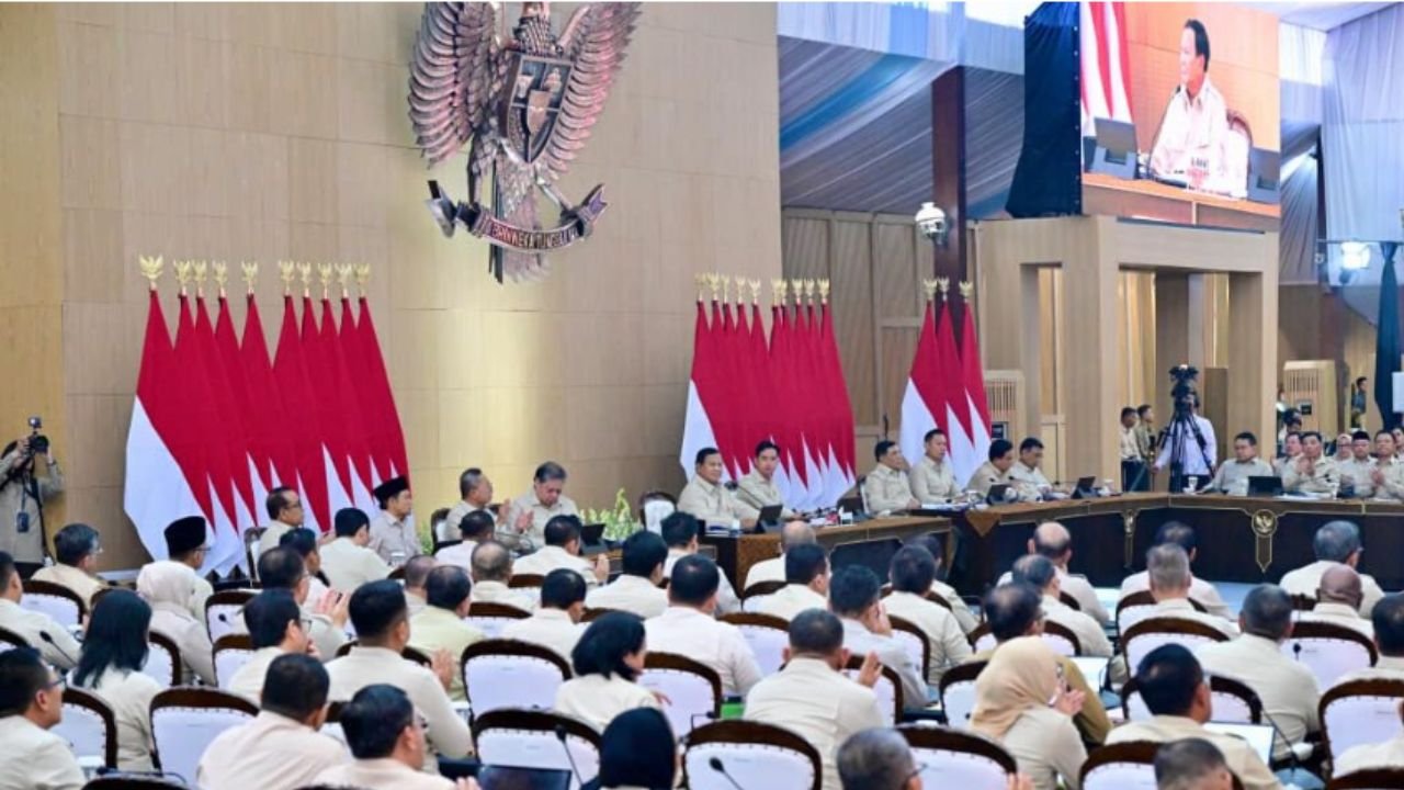 Prabowo: Swasembada Beras Tercapai Lebih Cepat, Cadangan Tembus Rekor 3 Juta Ton