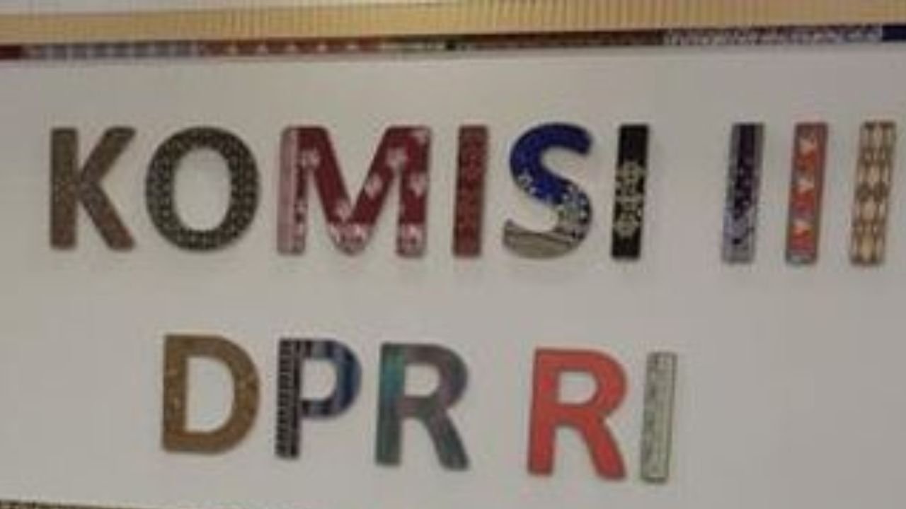 Komisi III DPR Tegaskan Polri Tetap di Bawah Presiden, Tak Akan Dipindah ke Kementerian