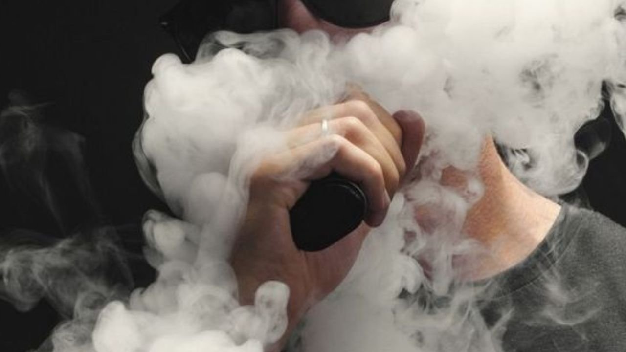 Singapura Razia Massal Vape, Pelanggar Terancam Penjara 20 Tahun dan Hukum Cambuk