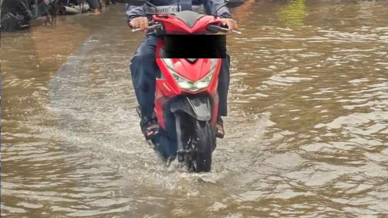 Banjir Jakarta: 126 RT Terendam, Ribuan Warga Mengungsi