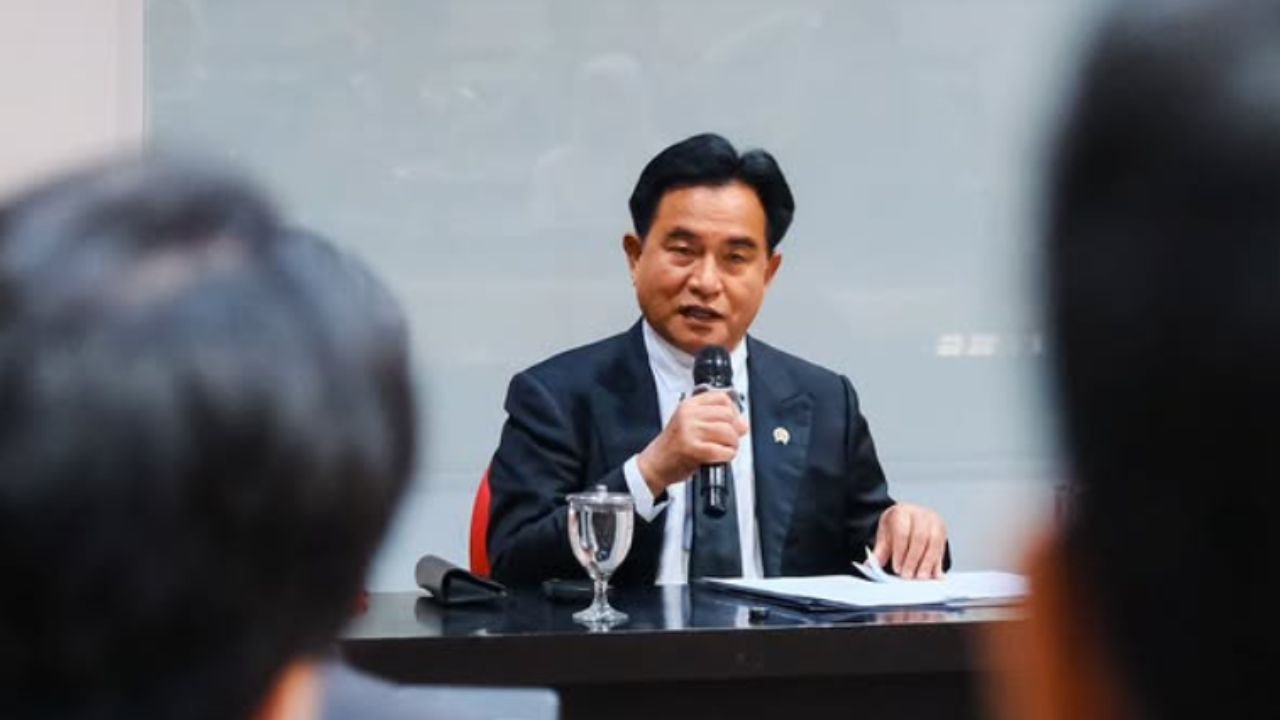 DPR Tetapkan Adies Kadir sebagai Calon Hakim MK, Yusril: Itu Kewenangan Penuh DPR