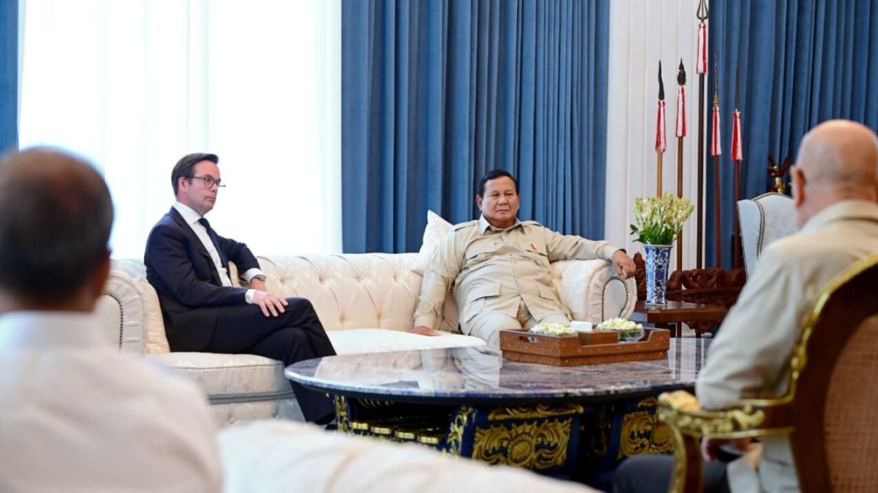 Prabowo Dorong Garuda Indonesia Ikuti Perkembangan Teknologi Penerbangan Global