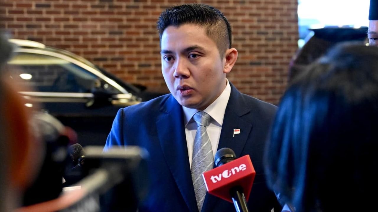 Seskab Teddy Bantah Produk AS Bisa Masuk Indonesia Tanpa Sertifikasi Halal