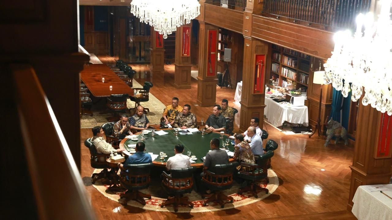 Prabowo Gelar Rapat di Hambalang, Bahas Kesiapan Mudik Lebaran dan Situasi Geopolitik Timur Tengah