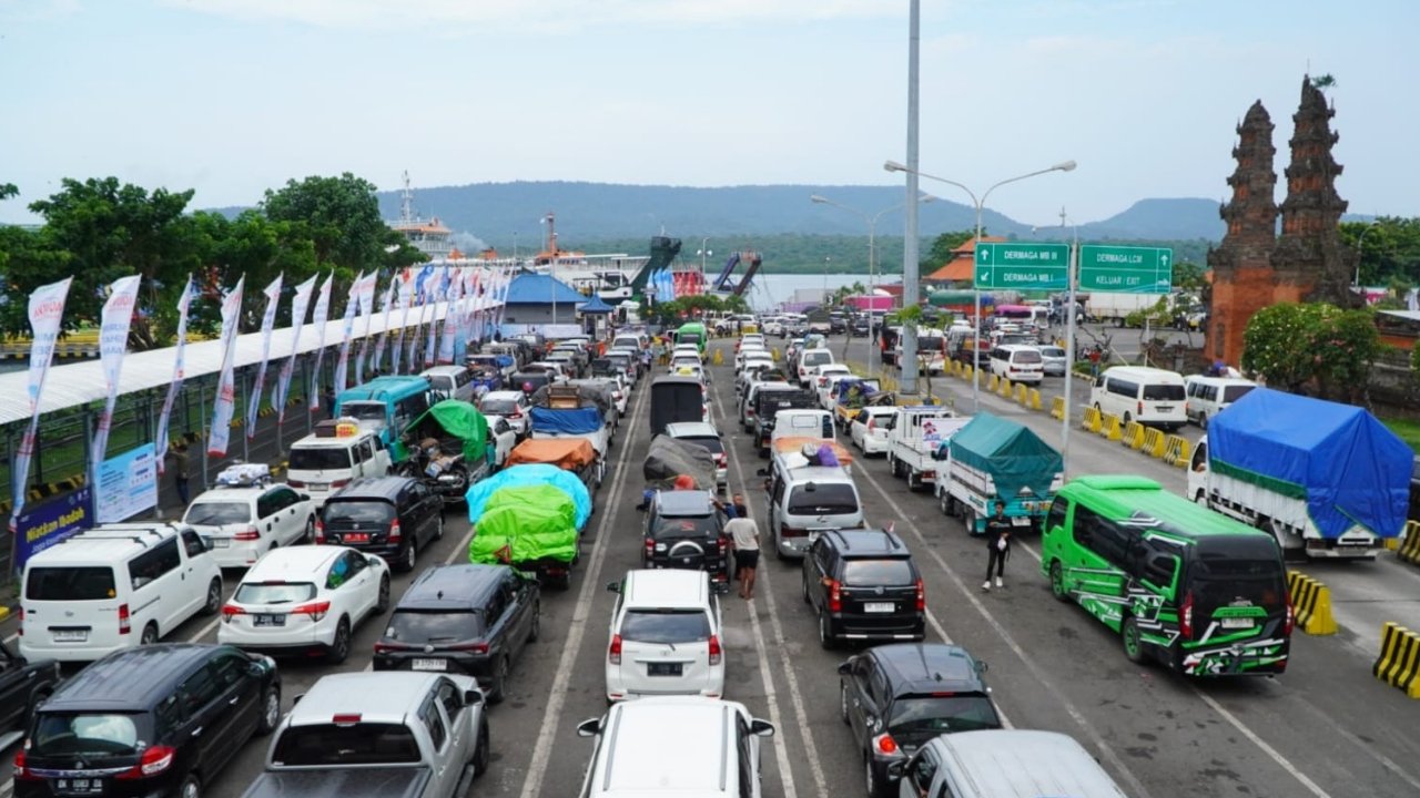 Antrean Gilimanuk Mulai Terurai, Pemerintah Kerahkan 35 Kapal dan Terapkan Sistem TBB