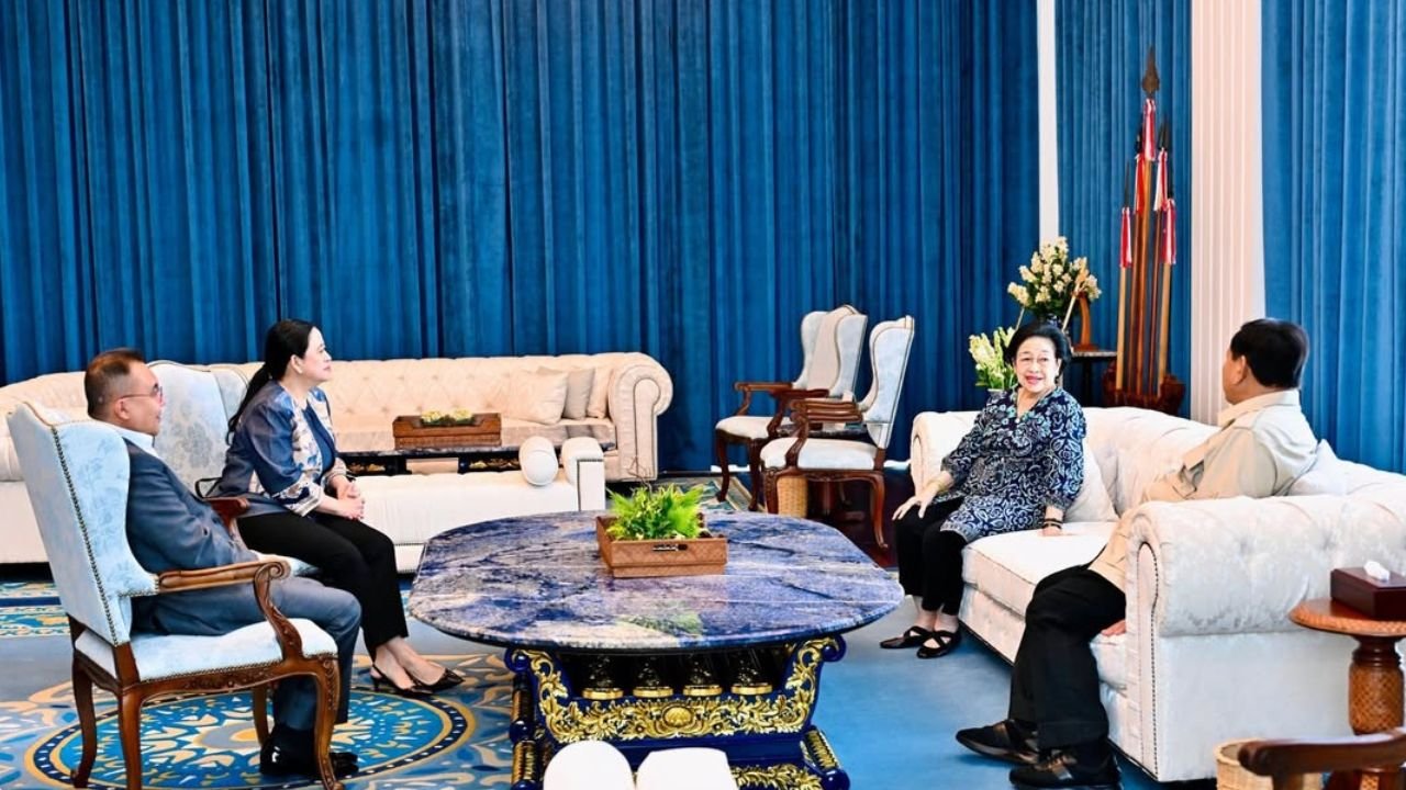 Di Penghujung Ramadan, Prabowo-Megawati Pererat Silaturahmi di Istana Merdeka