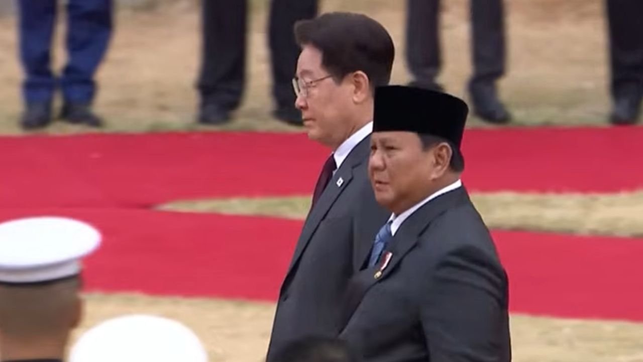 Prabowo Sebut Korea Selatan Sahabat Dekat RI dalam Pertemuan Bilateral di Blue House