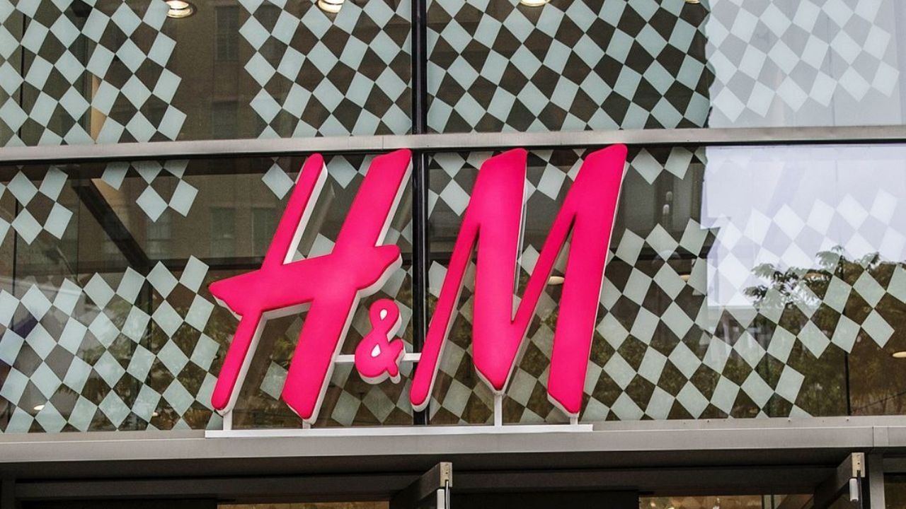 H&M Tutup 160 Toko Secara Global Sepanjang 2026, Fokus Beralih ke E-Commerce