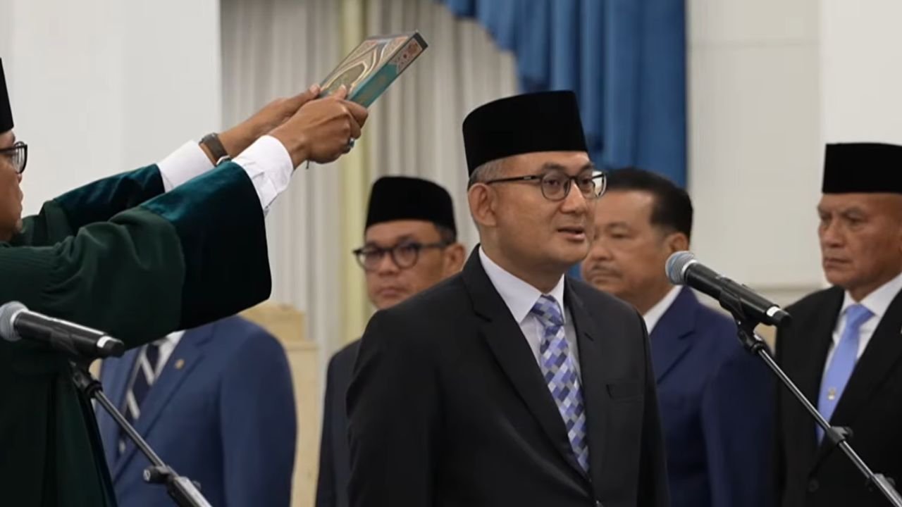 Prabowo Resmi Lantik Andi Rahadian sebagai Dubes RI untuk Oman