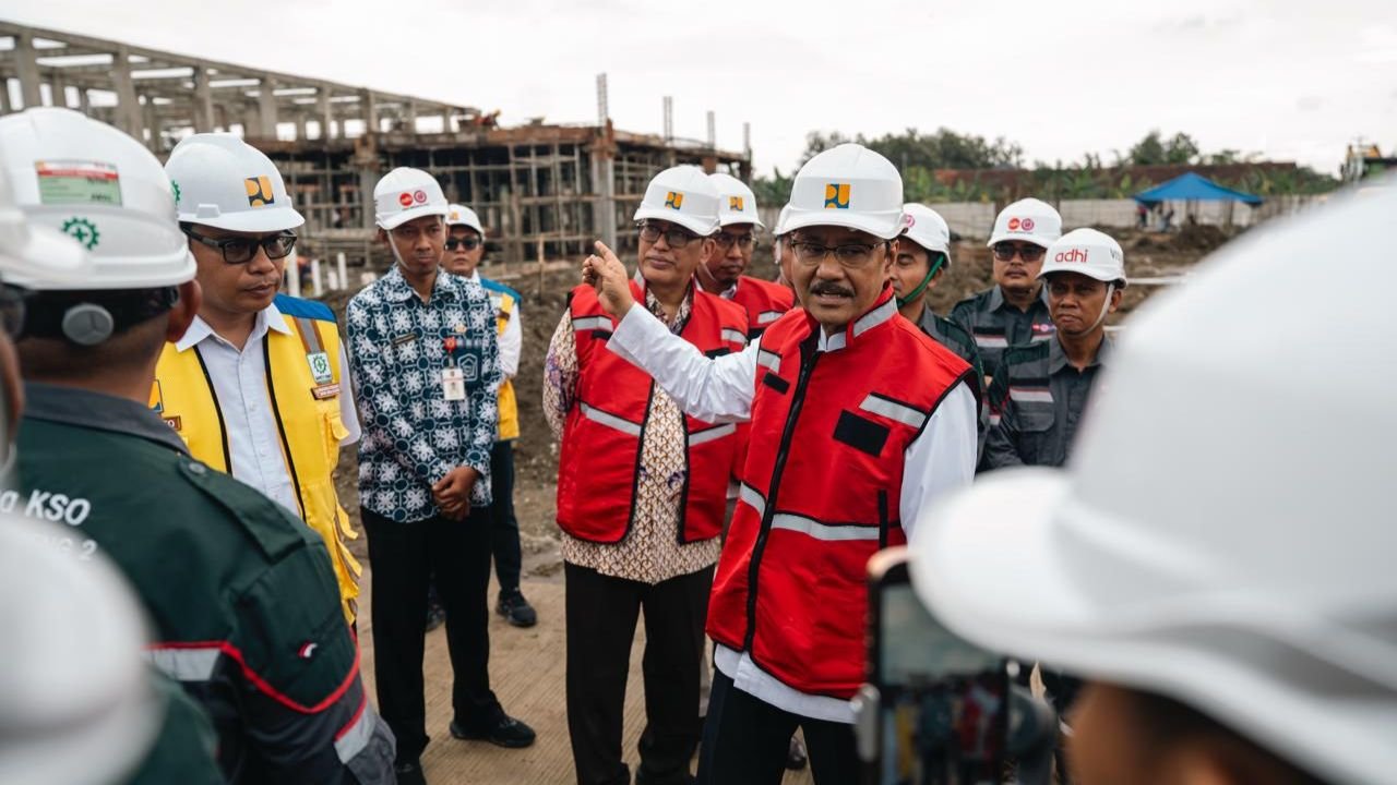 Mensos Gus Ipul: Sekolah Rakyat Tidak Buka Pendaftaran, Siswa Dijaring Lewat Data Kemiskinan Nasional