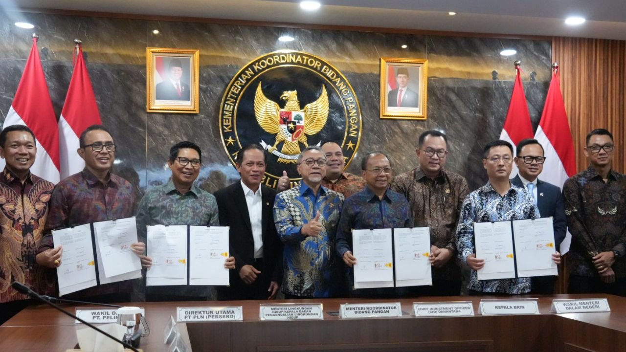 Pemerintah Tandatangani PKS Proyek Pembangunan Pembangunan Pengolah Sampah Jadi Listrik