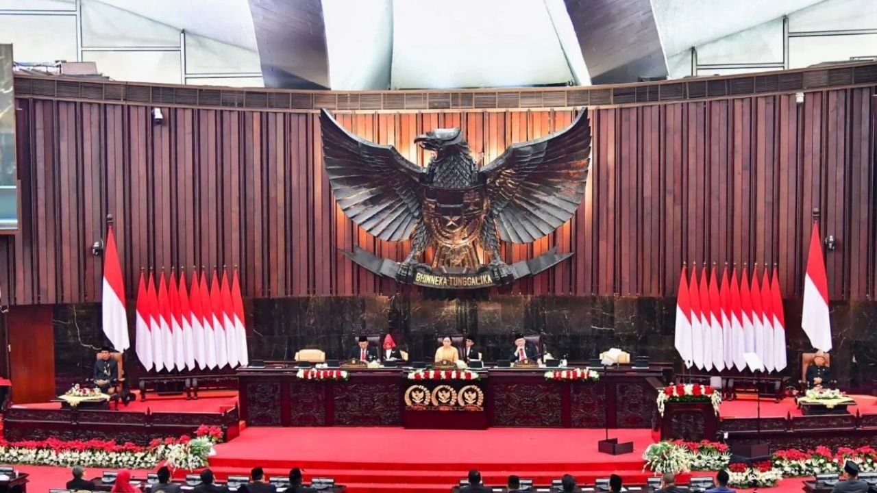 DPR Minta Polri Tindak Tegas Pelaku Konten Rasis, Termasuk Keluarga Aparat