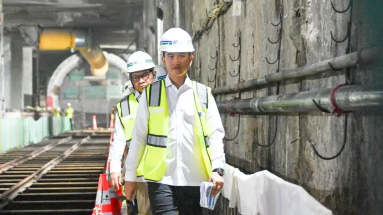 Wapres Gibran Tinjau Terowongan MRT Fase 2A, Tekankan Transportasi Inklusif untuk Semua Kalangan
