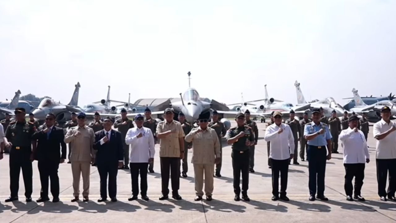 Prabowo Serahkan Rafale hingga Rudal Meteor, Tegaskan Alutsista Baru Jadi Tonggak Kedaulatan Indonesia