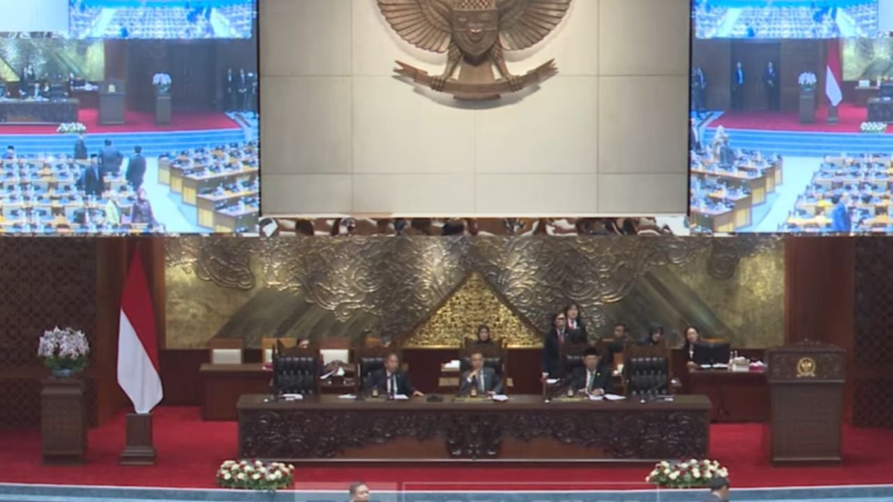 DPR Resmi Sahkan RUU P2SK Menjadi Undang-Undang