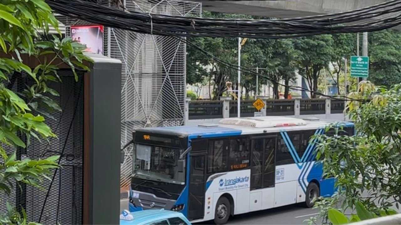 Pemprov DKI dan DPRD Masih Bahas Rencana Penyesuaian Tarif Transjabodetabek