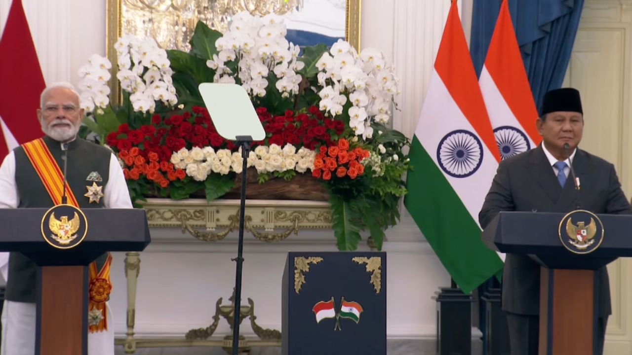 Prabowo Anugerahkan Bintang Adipurna kepada PM India Narendra Modi