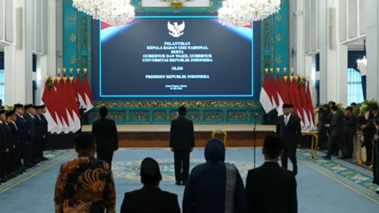 Pemerintah Bentuk Universitas Republik Indonesia, Contoh dari Sekolah Elite Prancis