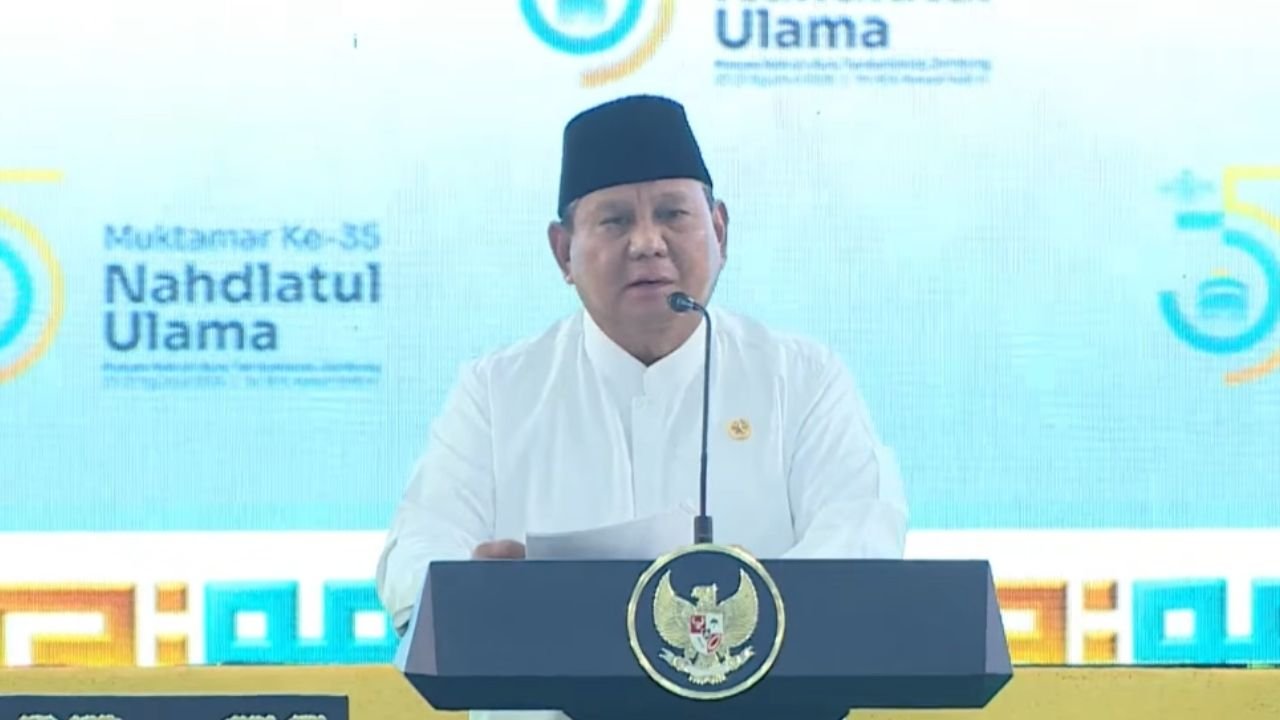 Prabowo: Sekolah Negeri Tambah 3, Sekolah NU Langsung Terima 4 Layar Pembelajaran Digital