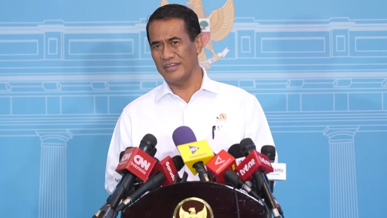 Mentan Amran Copot Permanen 13 Pejabat Kementan Terbukti Judi Online