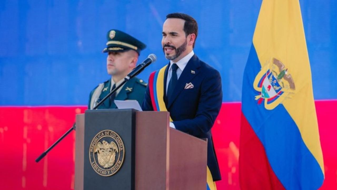 Presiden Kolombia Cabut Larangan Kepemilikan Senjata Api Warga Sipil