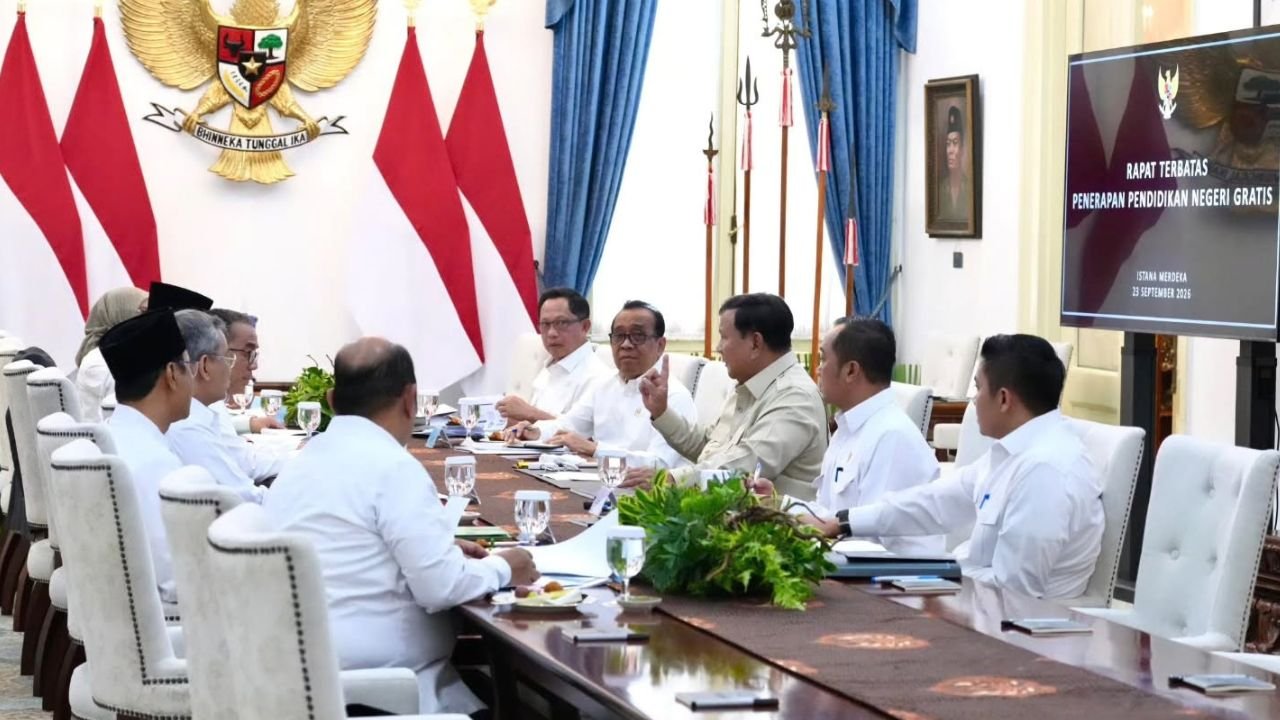 Prabowo Pastikan Biaya Sekolah Negeri hingga Kuliah Digratiskan, Dananya dari Aset Rampasan Koruptor